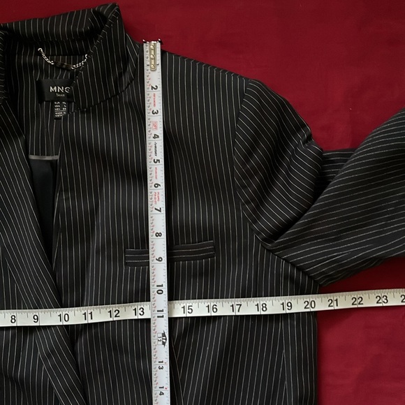 MNG Sz L Black Pinstriped Single Button Blazer - Picture 11 of 12